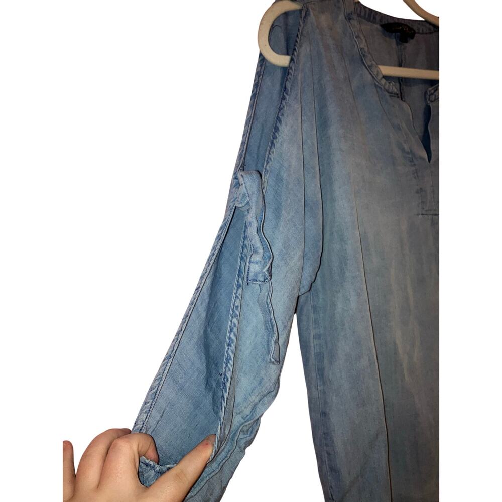 🛑 LAST CHANCE! Velvet heart chambray open sleeves top size small - Picture 2 of 5
